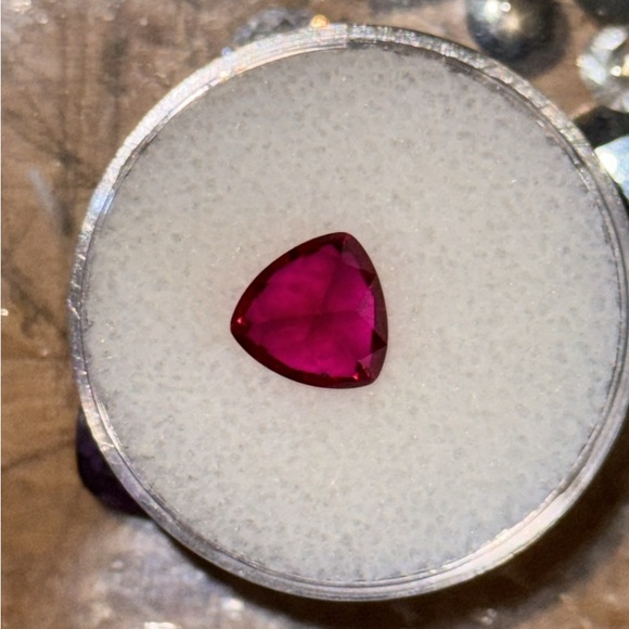 Genuine red ruby - Picture 4 of 4